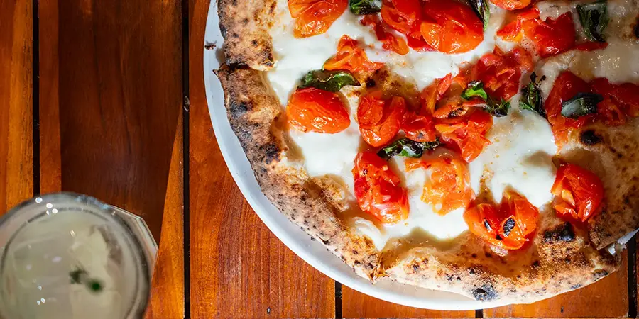 サイクルトレインで満喫する川と森のグルメ